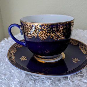 Lomonosov Porcelain Golden Frieze Cobalt 2 Tea Cups Saucers - 22 Karat Gold